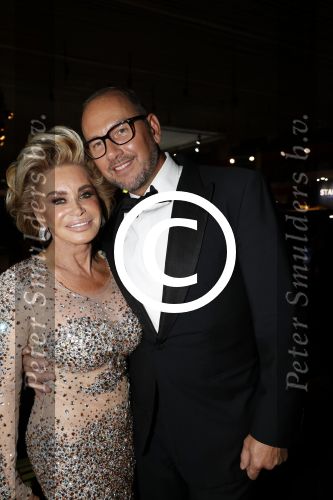 Amsterdam 8 december 2016
15e luxury fair in de RAI. 
Connie Witteman met vriend Eugene v Dun