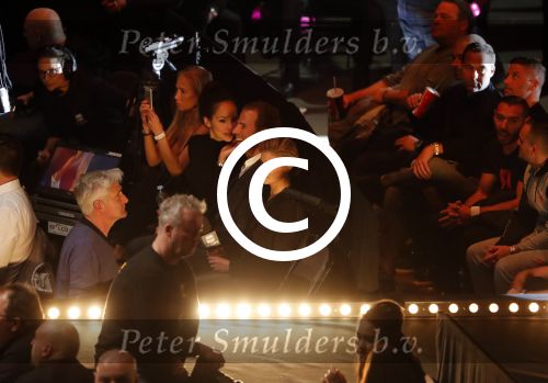Oberhausen 10 december 2016
Rico Verhoeven wint zijn gevecht met Badr Hari tijdens de GLORY COLLISION in Oberhausen.
Danny Menken met vriendin