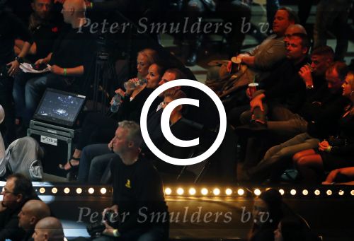 Oberhausen 10 december 2016
Rico Verhoeven wint zijn gevecht met Badr Hari tijdens de GLORY COLLISION in Oberhausen.
Danny Menken met vriendin