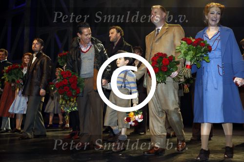 Amsterdam 20 november 2016
Premiere Ciske de Rat in het nieuwe de la mar theater. hoofdrolspeler Silver met Danny de Munk