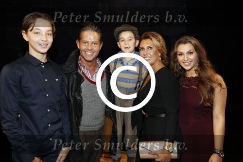 Amsterdam 20 november 2016
Premiere Ciske de Rat in het nieuwe de la mar theater. hoofdrolspeler Silver met Danny de Munk