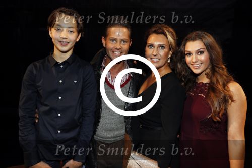 Amsterdam 20 november 2016
Premiere Ciske de Rat in het nieuwe de la mar theater. Danny de Munk met gezin