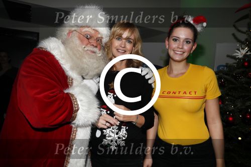 Amsterdam 7 december 2016
Sky radio Christmas tree event met oa Daphne en Emma Deckers Ronald de Boer Gers Pardoel Wilfred Genee Renate Verbaan en Bracha v Doesburgh. Fred v Leer en Manon Meijers zijn de jury. Marlayne Sahupala presenteert het geheel in het college hotel.
