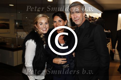 Heteren 23 november 2016
Ladies Night georganiseerd door Porsche centrum Gelderland.
Skins Cosmetics Oosterbeek stond er met een stand met oa Debbie Tim en Bartina Koeman