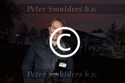 Kaatsheuvel 16 november 2016
Opnames videoclip Toppers met Rene Froger Gerard Joling Jeroen v d Boom Maxim Froger Danny Froger Lee Towers Andre Hazes jr O Gene en Maan. Opnames vonden plaats in de efteling.