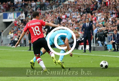 Eindhoven, 18 September 2016 PSV-Feyenoord, eindstand 0-1 Kompetitie Seizoen 2016/2017
Dirk Kuyt Andres Guardado