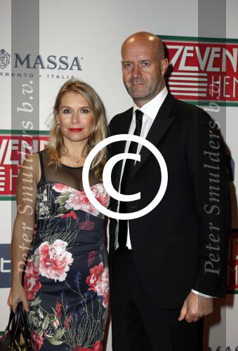 Amsterdam 14 november 2016
Premiere de zevende hemel in theater Carre. Elle v Rijn met vriend