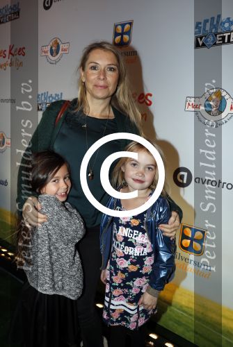 Utrecht 26 november 2016
Premiere Mees Kees in Utrecht met in hoofdrollen  Sanne Wallis de Vries Leendert de Ridder en Maarten Heijmans. Elle v Rijn met dochter