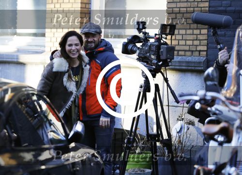 Amsterdam 4 december 2016
Evelien Struik heeft televisie opnames voor het nieuwe RTL4 programma Verminkt. Ze waren aan het filmen bij Evelien in de straat in Amsterdam zuid.