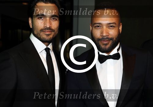 Amsterdam 8 december 2016
15e luxury fair in de RAI.Everon Jackson Hooi met vriend en kennis
