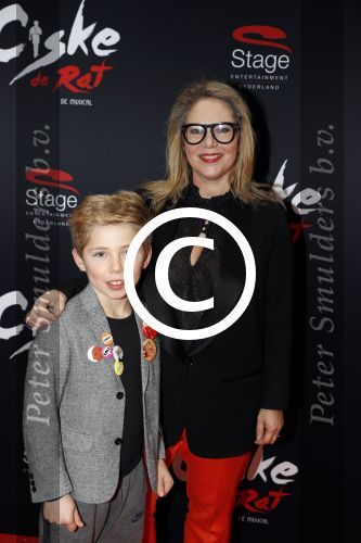 Amsterdam 20 november 2016
Premiere Ciske de Rat in het nieuwe de la mar theater. Fiona Hering met zoon