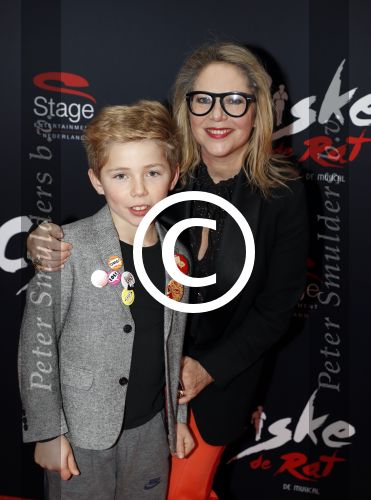Amsterdam 20 november 2016
Premiere Ciske de Rat in het nieuwe de la mar theater. Fiona Hering met zoon