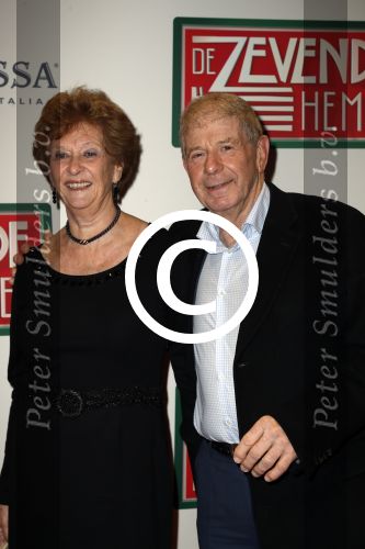 Amsterdam 14 november 2016
Premiere de zevende hemel in theater Carre. Frits Barend met vrouw