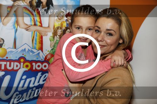 Amsterdam 26 november 2016
20 jaar studio 100 in het ziggodome met oa K3. Froukje de Both met dochter