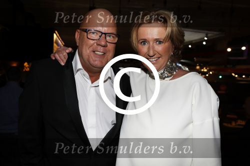 Amsterdam 8 december 2016
15e luxury fair in de RAI. Gaston Starreveld met vrouw en dochters
