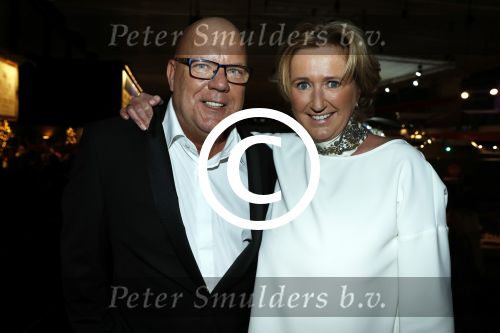Amsterdam 8 december 2016
15e luxury fair in de RAI. Gaston Starreveld met vrouw en dochters