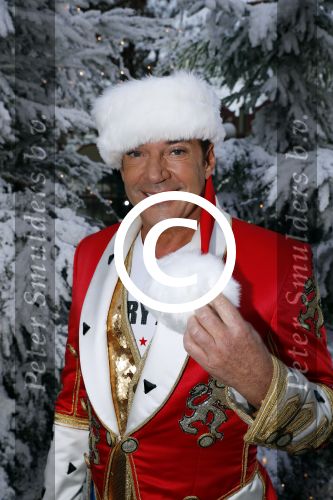 Kaatsheuvel 16 november 2016
Opnames videoclip Toppers met Rene Froger Gerard Joling Jeroen v d Boom Maxim Froger Danny Froger Lee Towers Andre Hazes jr O Gene en Maan. Opnames vonden plaats in de efteling.