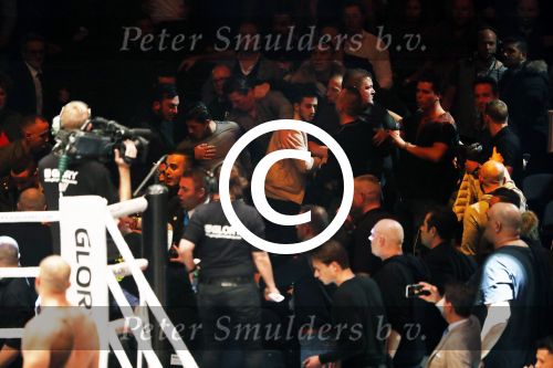 Oberhausen 10 december 2016
Rico Verhoeven wint zijn gevecht met Badr Hari tijdens de GLORY COLLISION in Oberhausen.