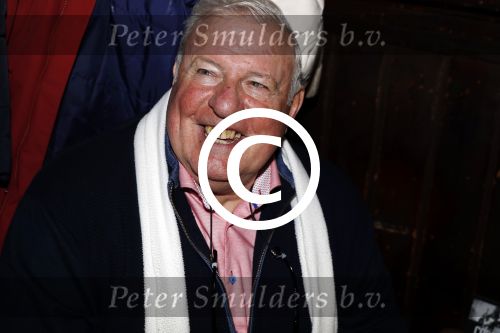 Amsterdam 25 november 2016
Boekpresentatie Johnny Rep bij cafe Scheltema. Johan Derksen reikt eerste exemplaar uit aan Heinz Stuy . Het boek is geschreven door  Mark v d Heuvel.