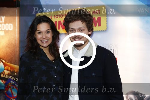 Amsterdam 10 december 2016
Premiere Sing in pathe arena. Holly Brood met vriend Soy Kroon