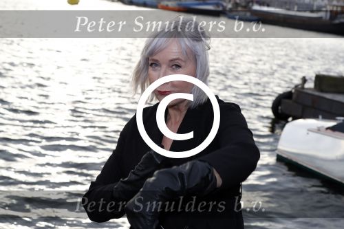 Amsterdam 8 december 2016
Inge Ipenburg komt weer terug in GTST en komt met boot aanvaren.