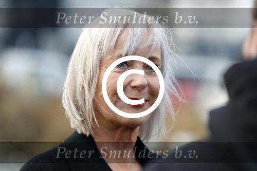 Amsterdam 8 december 2016
Inge Ipenburg komt weer terug in GTST en komt met boot aanvaren.