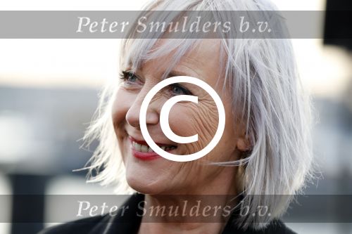 Amsterdam 8 december 2016
Inge Ipenburg komt weer terug in GTST en komt met boot aanvaren.