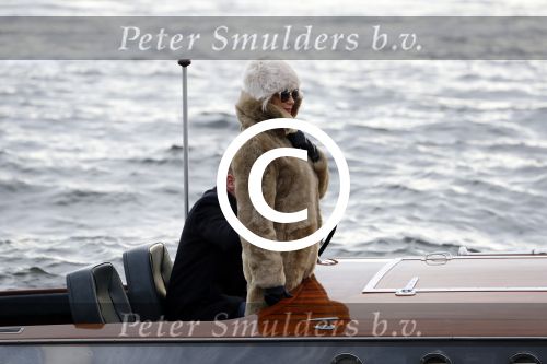 Amsterdam 8 december 2016
Inge Ipenburg komt weer terug in GTST en komt met boot aanvaren.