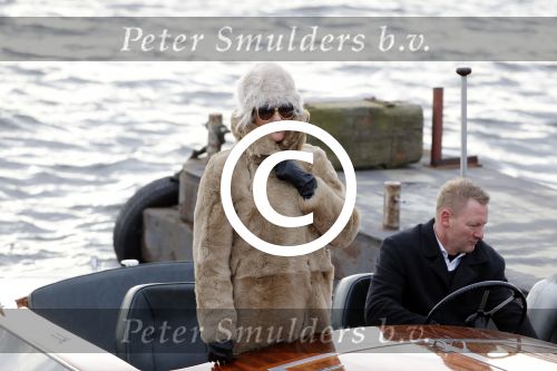 Amsterdam 8 december 2016
Inge Ipenburg komt weer terug in GTST en komt met boot aanvaren.