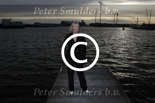 Amsterdam 8 december 2016
Inge Ipenburg komt weer terug in GTST en komt met boot aanvaren.