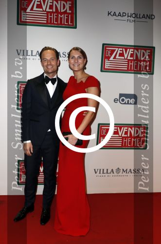 Amsterdam 14 november 2016
Premiere de zevende hemel in theater Carre. iris v d Ende met kennis Dennis