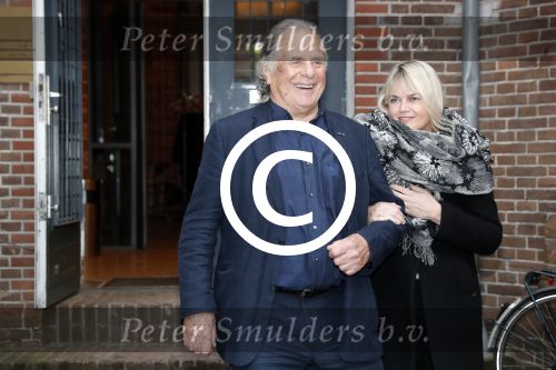 Amsterdam 15 december 2016
Herdenkingsdienst voor Joop Braakhekke in de Vondelkerk. jan Cremer met een kennis