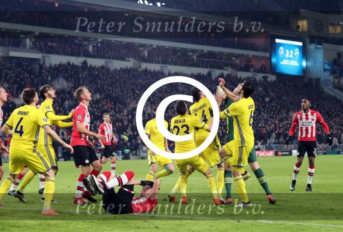 Eindhoven, 6 December 2016 Laatse groepswedstrijd in de Champions League Seizoen 2016/2017 PSV-FC Rostov, eindstand 0-0 en uitschakeling voor het gehele Europese Voetbal.
Jeroen Zoet in aanval Siem de Jong Bart Ramselaar Hector Moreno Joshua Brenet
