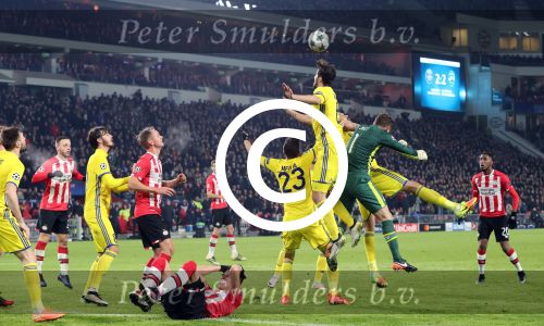 Eindhoven, 6 December 2016 Laatse groepswedstrijd in de Champions League Seizoen 2016/2017 PSV-FC Rostov, eindstand 0-0 en uitschakeling voor het gehele Europese Voetbal.
Jeroen Zoet in aanval Siem de Jong Bart Ramselaar Hector Moreno Joshua Brenet