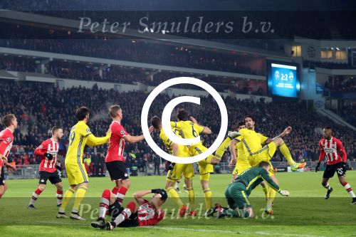 Eindhoven, 6 December 2016 Laatse groepswedstrijd in de Champions League Seizoen 2016/2017 PSV-FC Rostov, eindstand 0-0 en uitschakeling voor het gehele Europese Voetbal.
Jeroen Zoet in aanval Siem de Jong Bart Ramselaar Hector Moreno Joshua Brenet