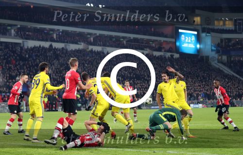 Eindhoven, 6 December 2016 Laatse groepswedstrijd in de Champions League Seizoen 2016/2017 PSV-FC Rostov, eindstand 0-0 en uitschakeling voor het gehele Europese Voetbal.
Jeroen Zoet in aanval Siem de Jong Bart Ramselaar Hector Moreno Joshua Brenet