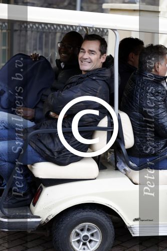Kaatsheuvel 16 november 2016
Opnames videoclip Toppers met Rene Froger Gerard Joling Jeroen v d Boom Maxim Froger Danny Froger Lee Towers Andre Hazes jr O Gene en Maan. Opnames vonden plaats in de efteling.