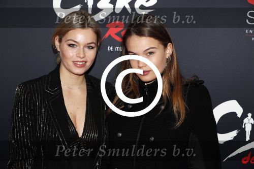 Amsterdam 20 november 2016
Premiere Ciske de Rat in het nieuwe de la mar theater. Joelle Witschge met zus