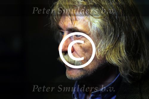 Amsterdam 25 november 2016
Boekpresentatie Johnny Rep bij cafe Scheltema. Johan Derksen reikt eerste exemplaar uit aan Heinz Stuy . Het boek is geschreven door  Mark v d Heuvel.