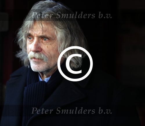 Amsterdam 25 november 2016
Boekpresentatie Johnny Rep bij cafe Scheltema. Johan Derksen reikt eerste exemplaar uit aan Heinz Stuy . Het boek is geschreven door  Mark v d Heuvel.