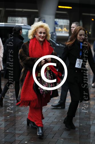 Amsterdam 10 december 2016
Premiere Sing in pathe arena. karin Bloemen