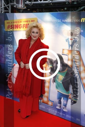 Amsterdam 10 december 2016
Premiere Sing in pathe arena. karin Bloemen
