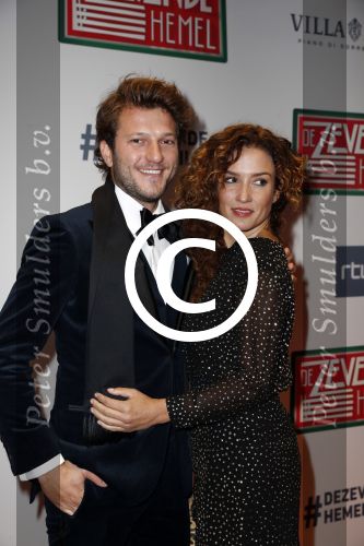 Amsterdam 14 november 2016
Premiere de zevende hemel in theater Carre. Katja Schuurman met vriend Freek v Noortwijk