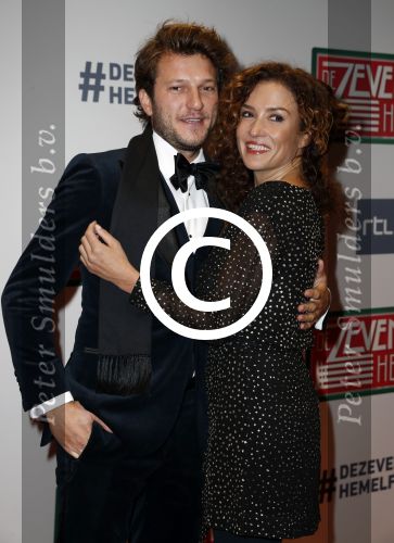 Amsterdam 14 november 2016
Premiere de zevende hemel in theater Carre. Katja Schuurman met vriend Freek v Noortwijk