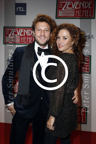Amsterdam 14 november 2016
Premiere de zevende hemel in theater Carre. Katja Schuurman met vriend Freek v Noortwijk