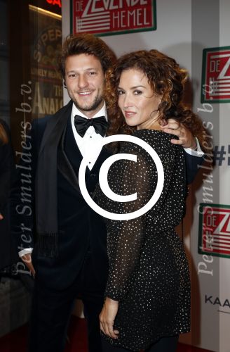 Amsterdam 14 november 2016
Premiere de zevende hemel in theater Carre. Katja Schuurman met vriend Freek v Noortwijk