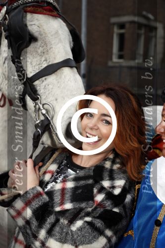 Utrecht 23 november 2016
Presentatie sint meezingboeken met Kim Lian v d Meij Sinterklaas en pieten
