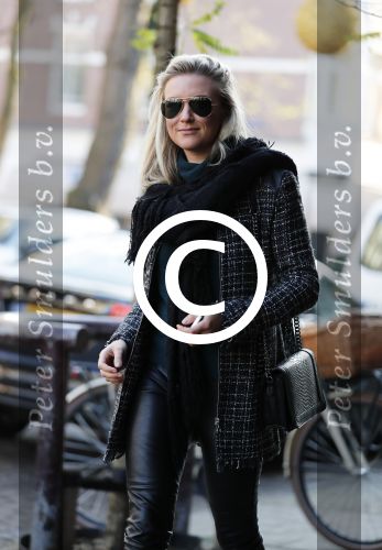 Amsterdam 6 december 2016
Laurien Verstraten op de cornelis schuytstraat