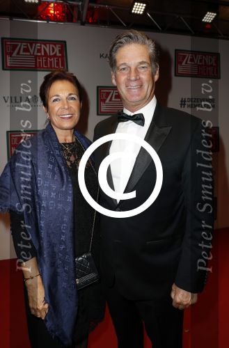 Amsterdam 14 november 2016
Premiere de zevende hemel in theater Carre. Leo v Vliet met zijn vrouw