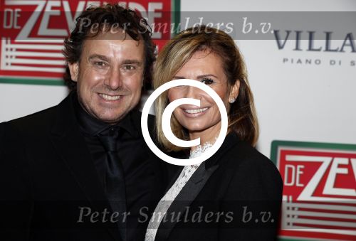 Amsterdam 14 november 2016
Premiere de zevende hemel in theater Carre. Marco en Leontine Borsato